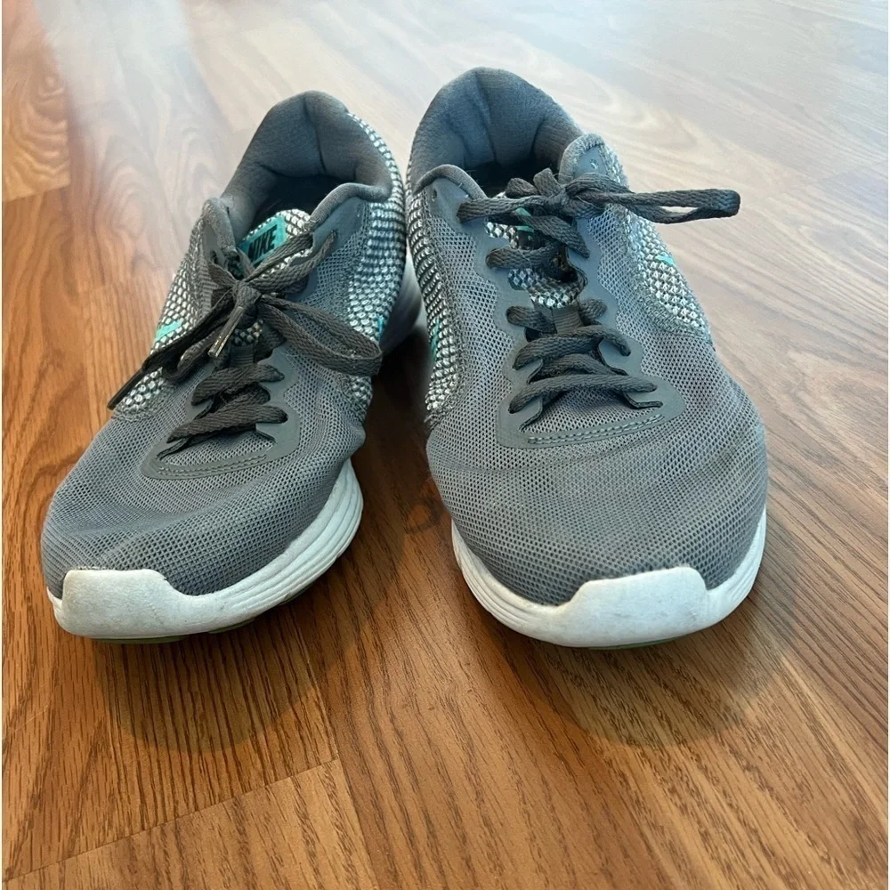 Nike Revolution 3 Womens Gray Turquoise Shoes
